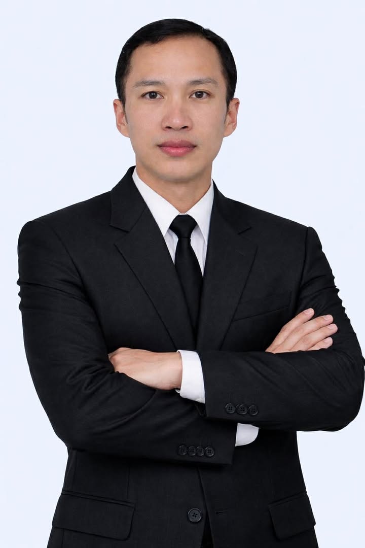 คุณพิจิตร กัญจนทักษ์